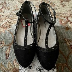 Chinese Laundry Brigitta Spiked Flats